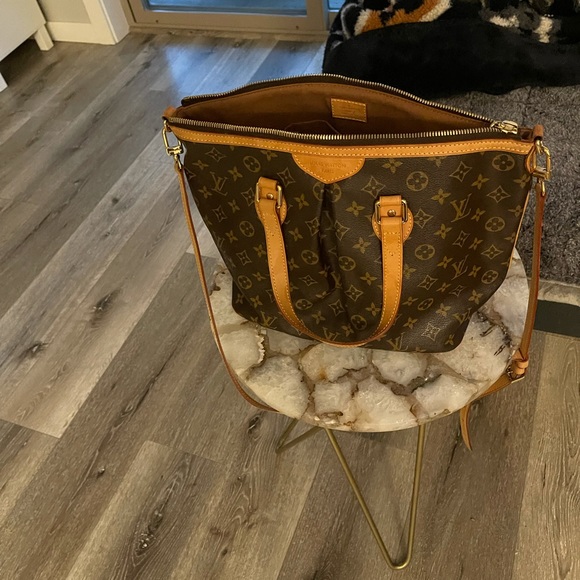Louis Vuitton Handbags - 100% authentic louis vuitton